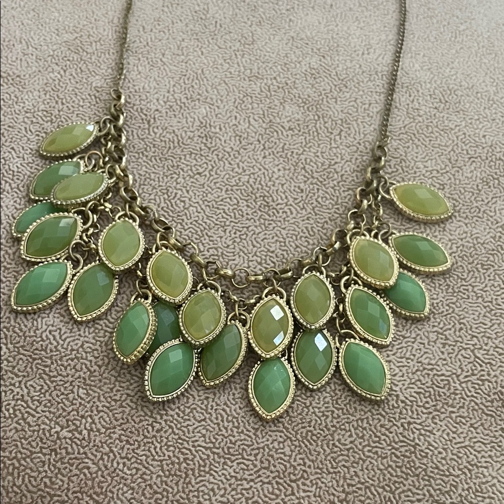 Elegant Green Statement Necklace